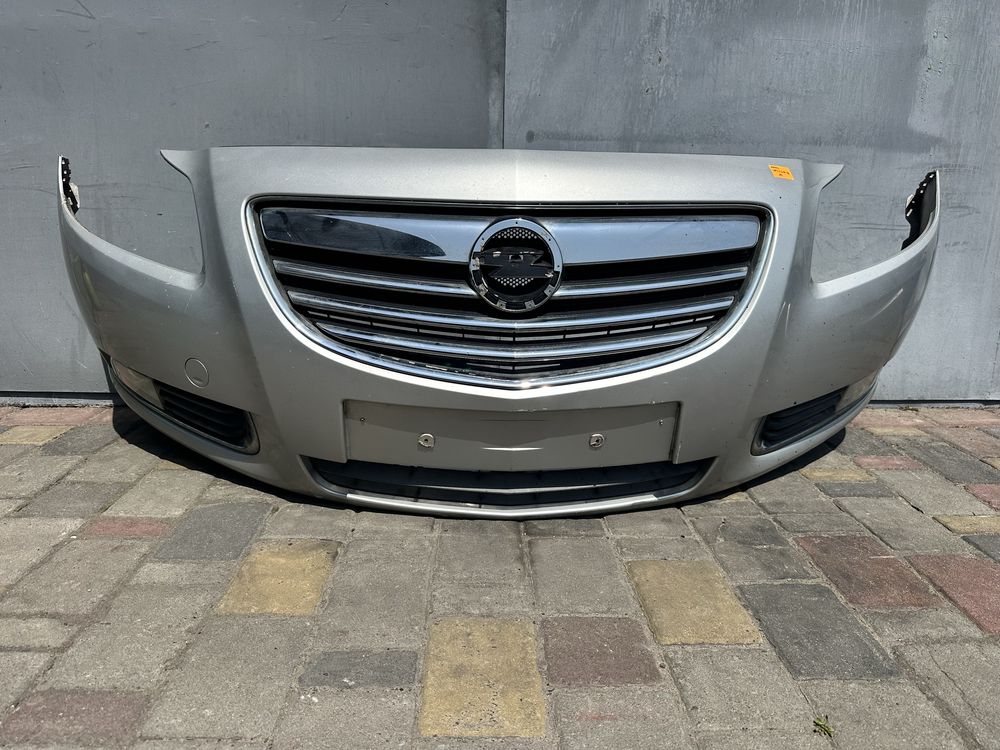Бампер передний Opel Insignia 2008-2013