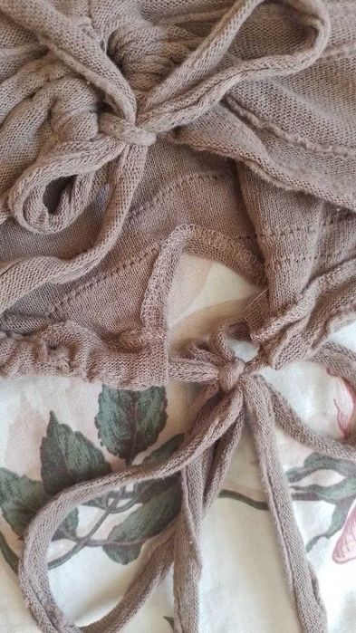 Продам кофтинку PLT , Prettylittlething.