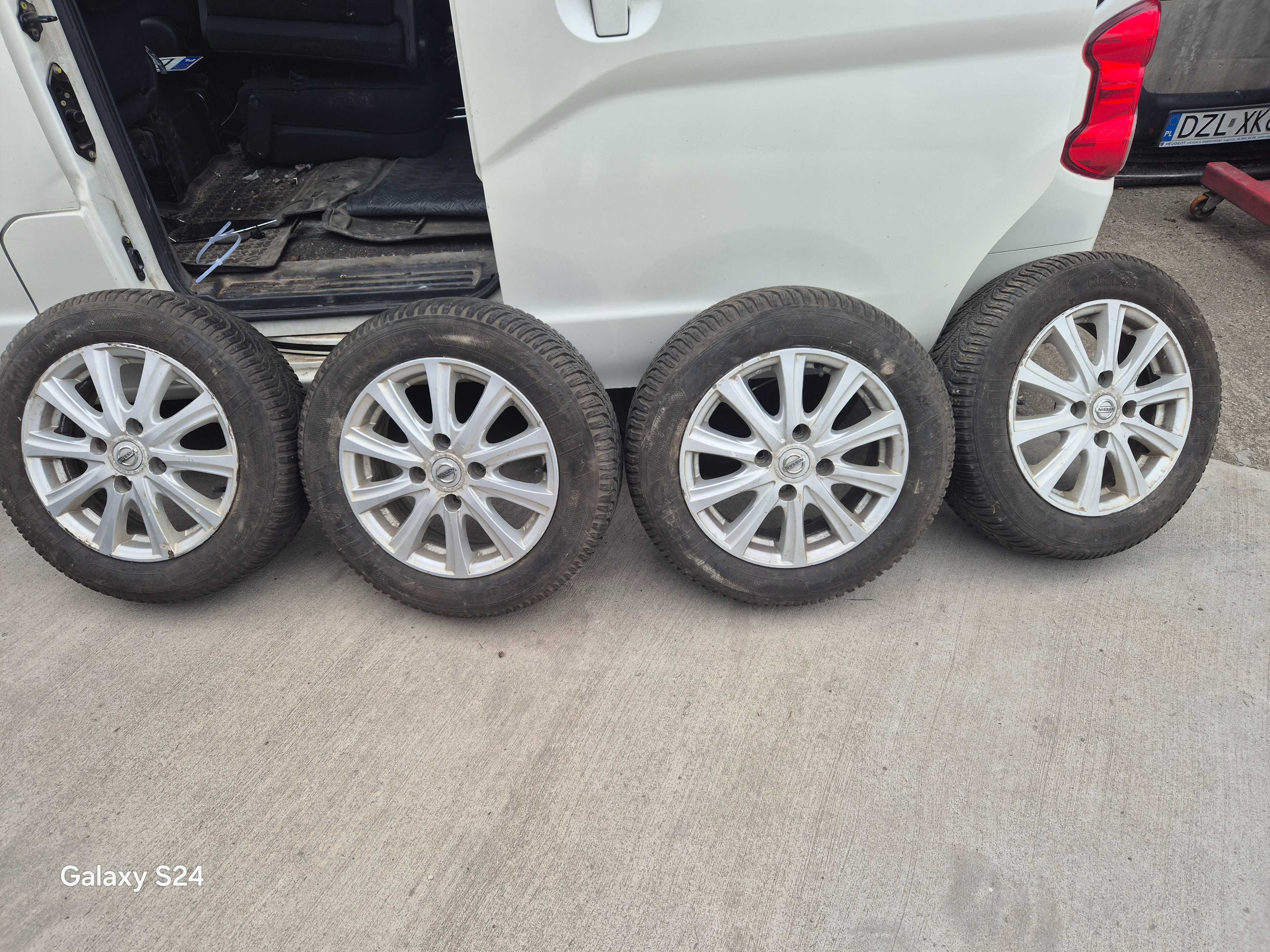 Nissan Nv 200 Evalia 2017 r 1,5 l , diesel 110 KM uszkodzony