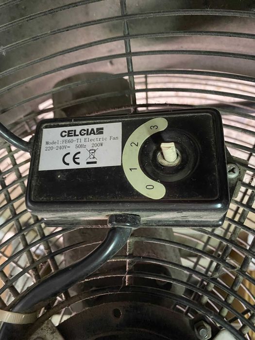 Ventoinha industrial CELCIA 200W – 3 velocidades