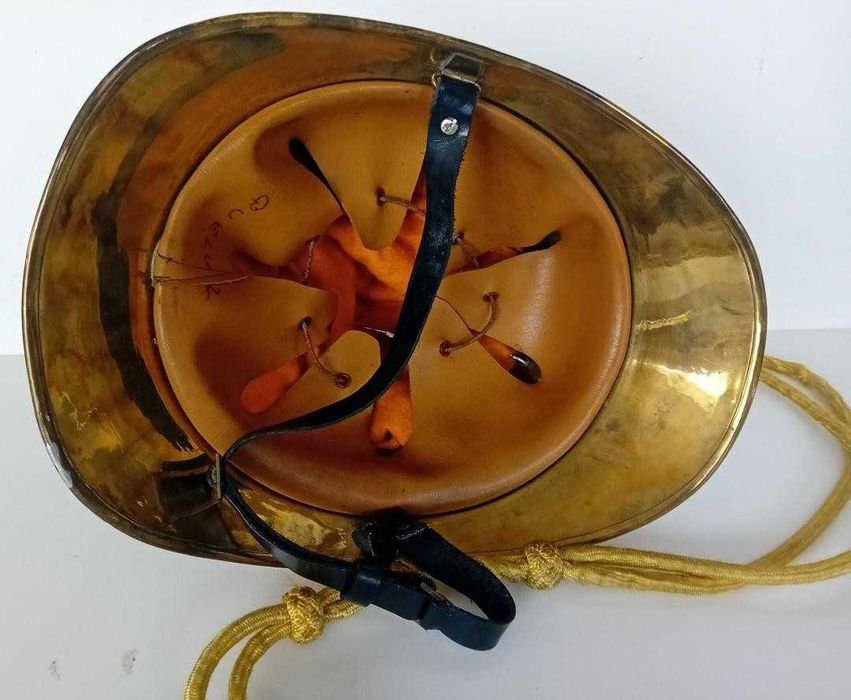 Capacete dos Bombeiros de Queluz