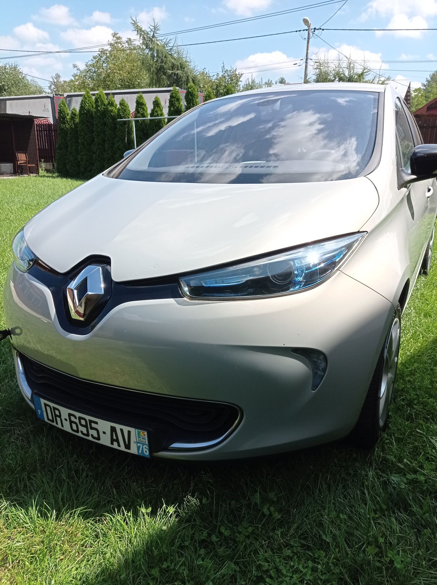 Renault ZOE uszkodzony niski przebieg super stan