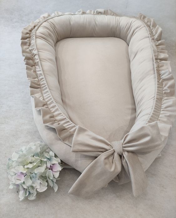 Beż Velvet premium kokon gniazdo kokarda falbana