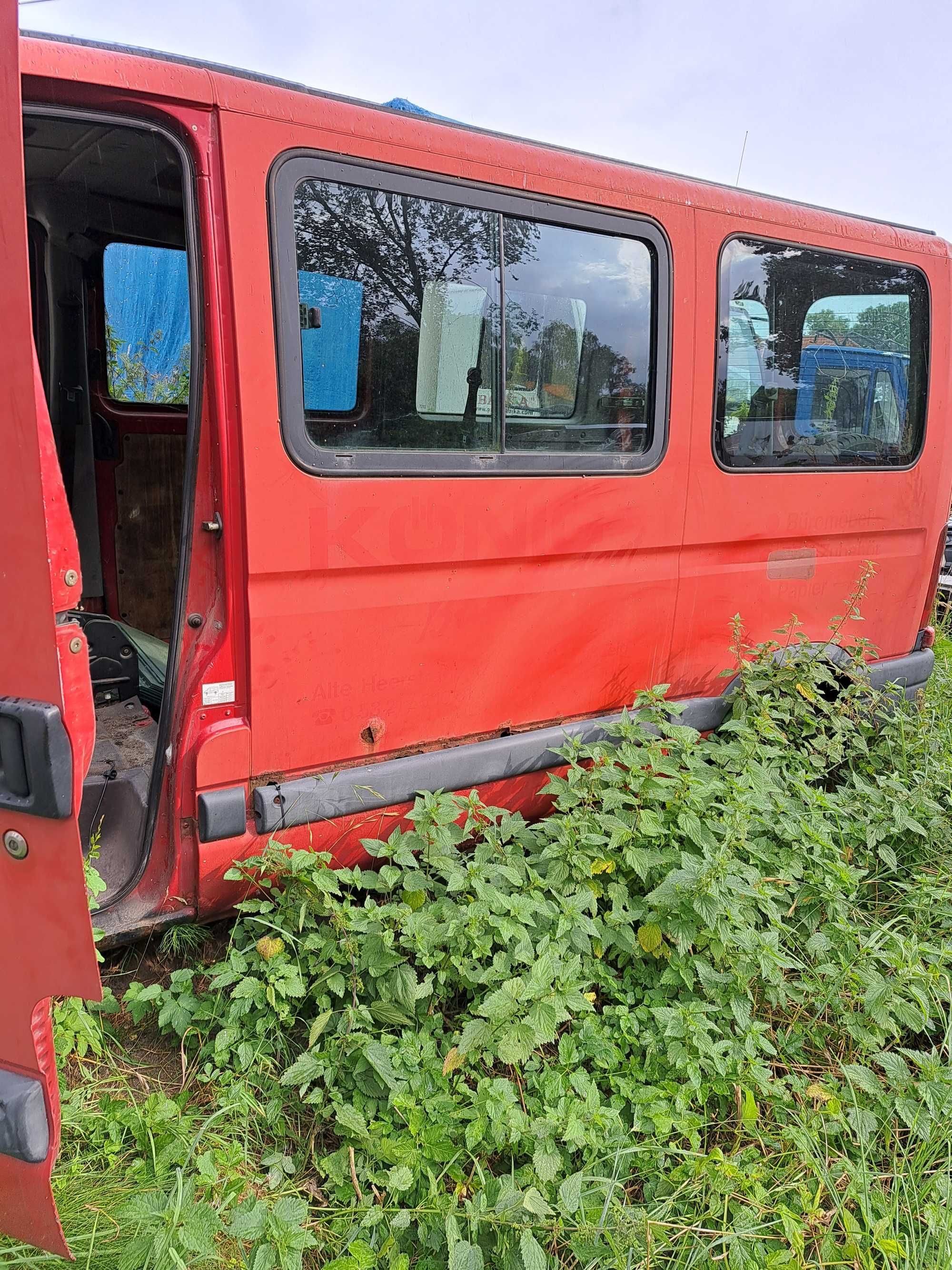 Opel movano 2.5d fotele silnik deska drzwi części koła