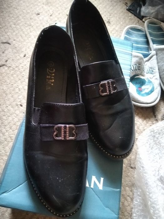 Ботинки и туфли женские 41 размер