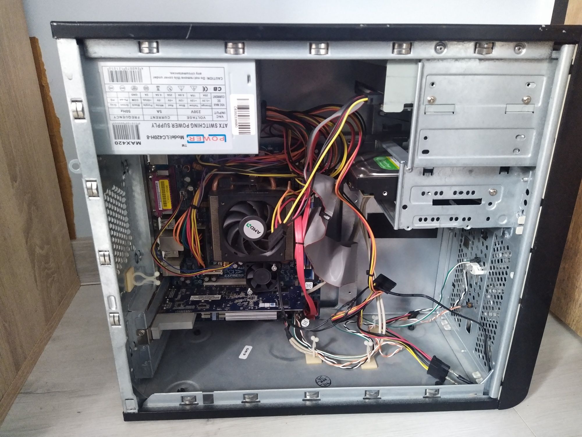 Retro komputer ASrock AliveNF6P-VSTA