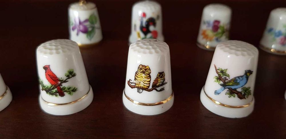 10 dedais em porcelana branca (pássaros e flores)