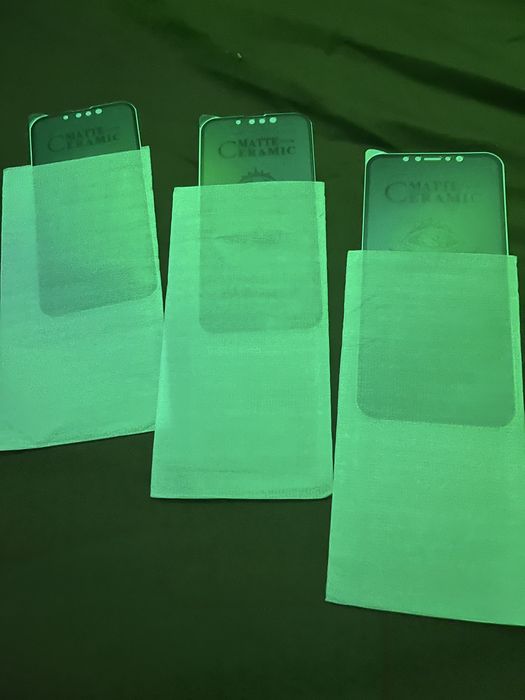 Продам захисні стекла