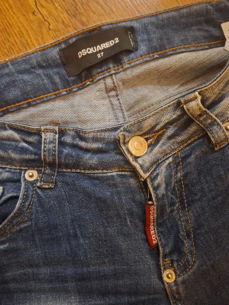 Luksusowe jeansy marki Dsquared2