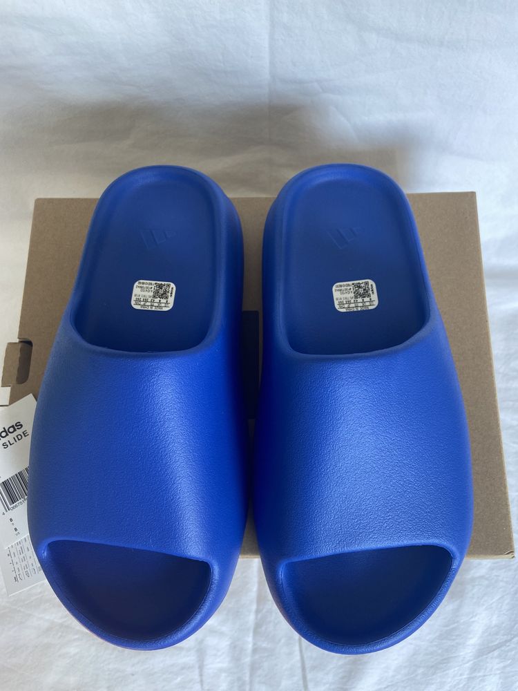 Yeezy Slide Azure