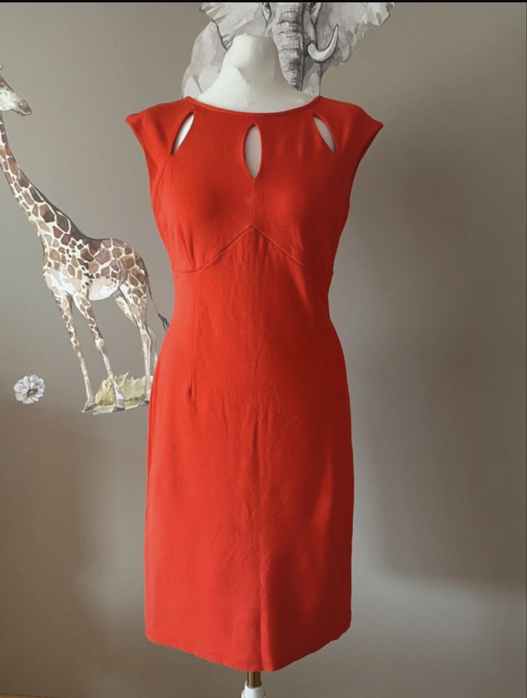 Elegancka czerwona elastyczna wygodna sukienka z wiskozy Wallis 40 M/L