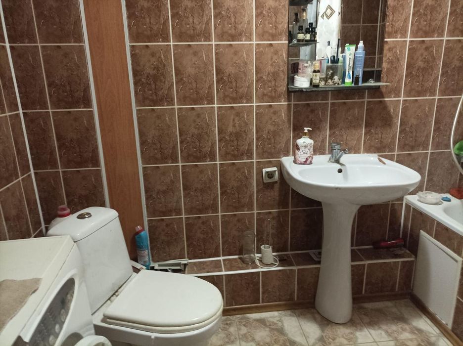 Продам 3 к. квартиру,  Центр