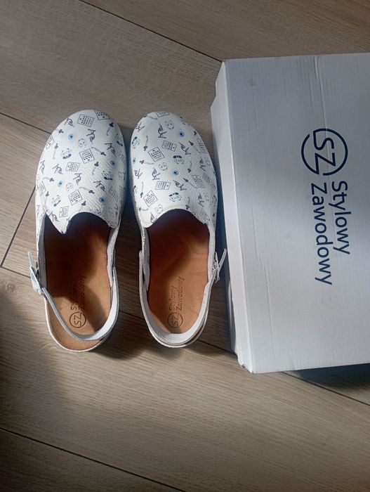 Buty medyczne skórzane klapki chodaki nowe 39