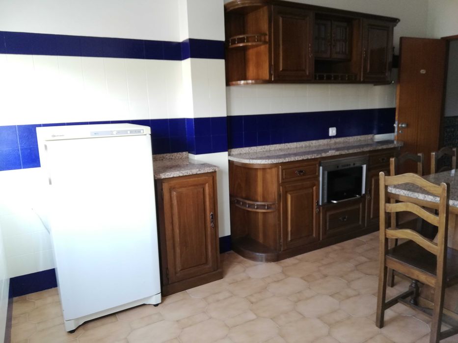 Apartamento Espaçoso - Santa Iria