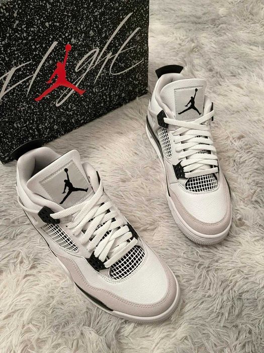 Buty damskie Trampk Jordan 4 Retro Military Black R.39