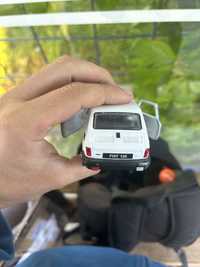 Fiat 126p w skali 1/43