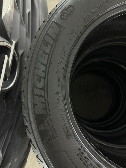 Шини Michelin r 18