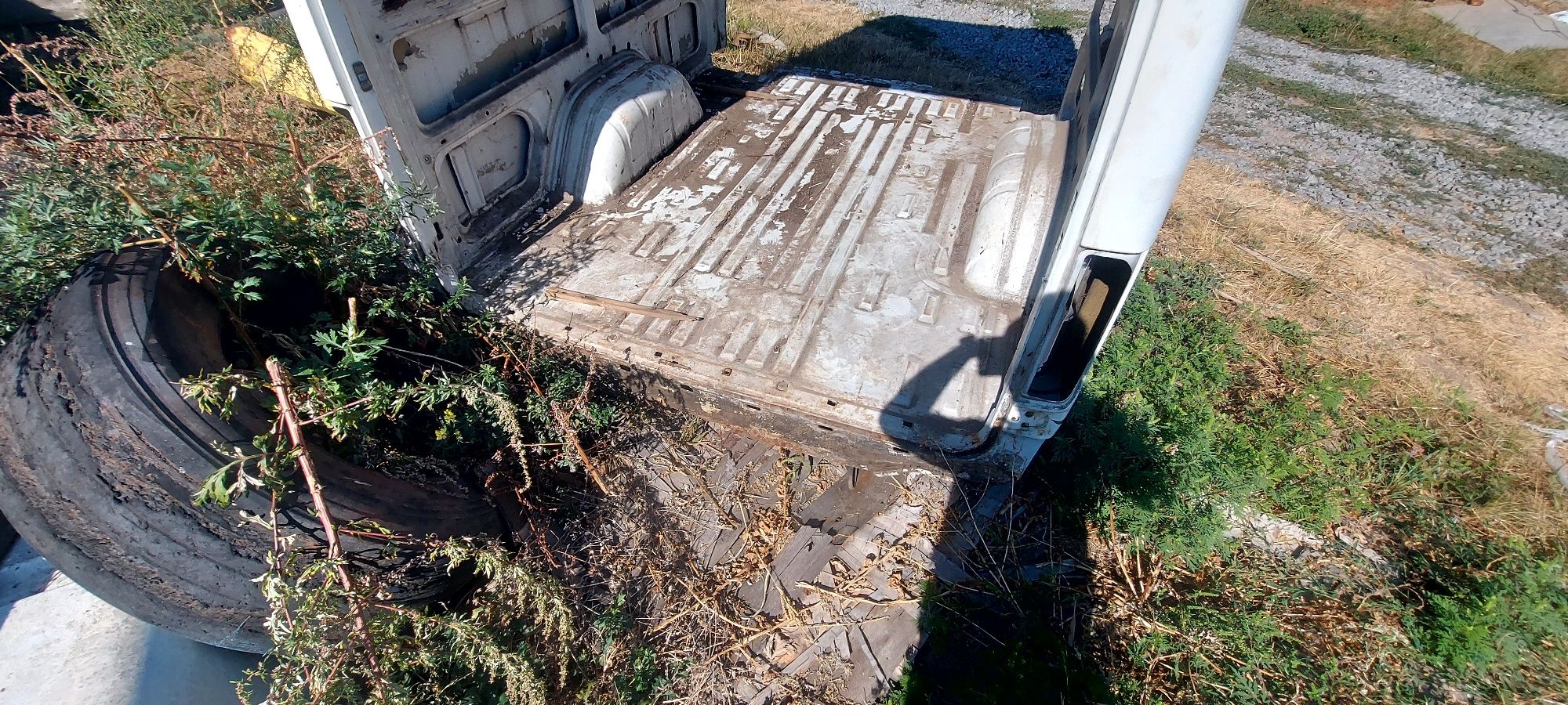 Задня частина лонжерони Volkswagen LT середній база