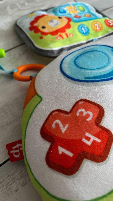 Подушка для гри на животику Fisher-Price