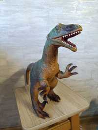Продам игрушку резиновую тиранозавр 30-35 см