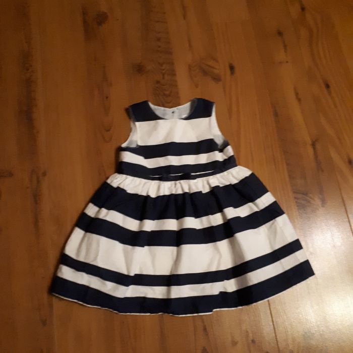 Sukieneczki rozmiar 74