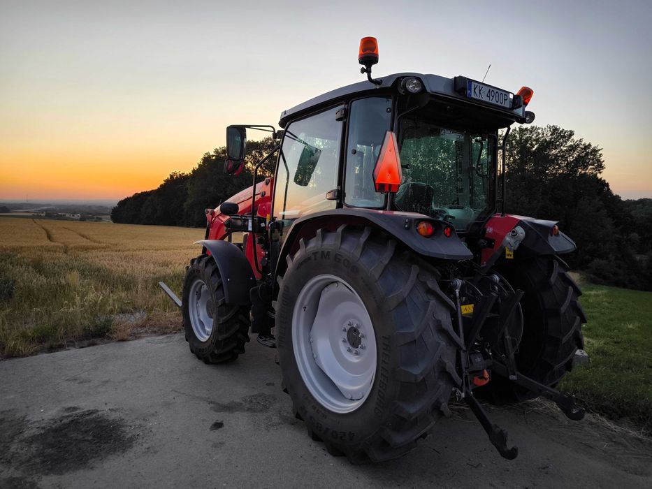 Massey Ferguson 4708 / 4708M, 4710, Ładowacz FL 36.15