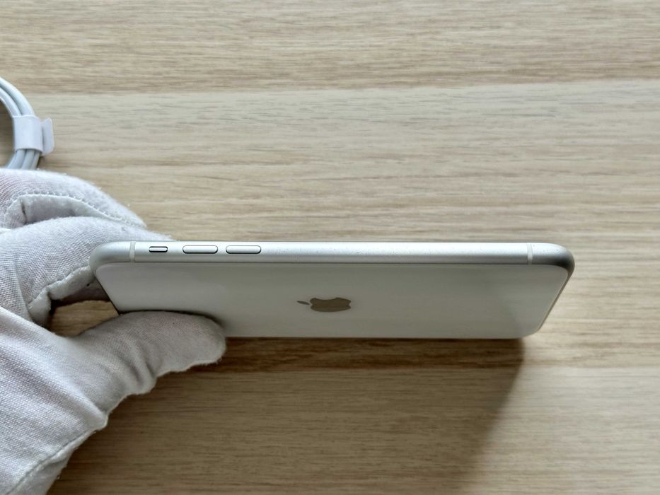 iPhone 11 64GB Biały – 84% Baterii, Sprawny