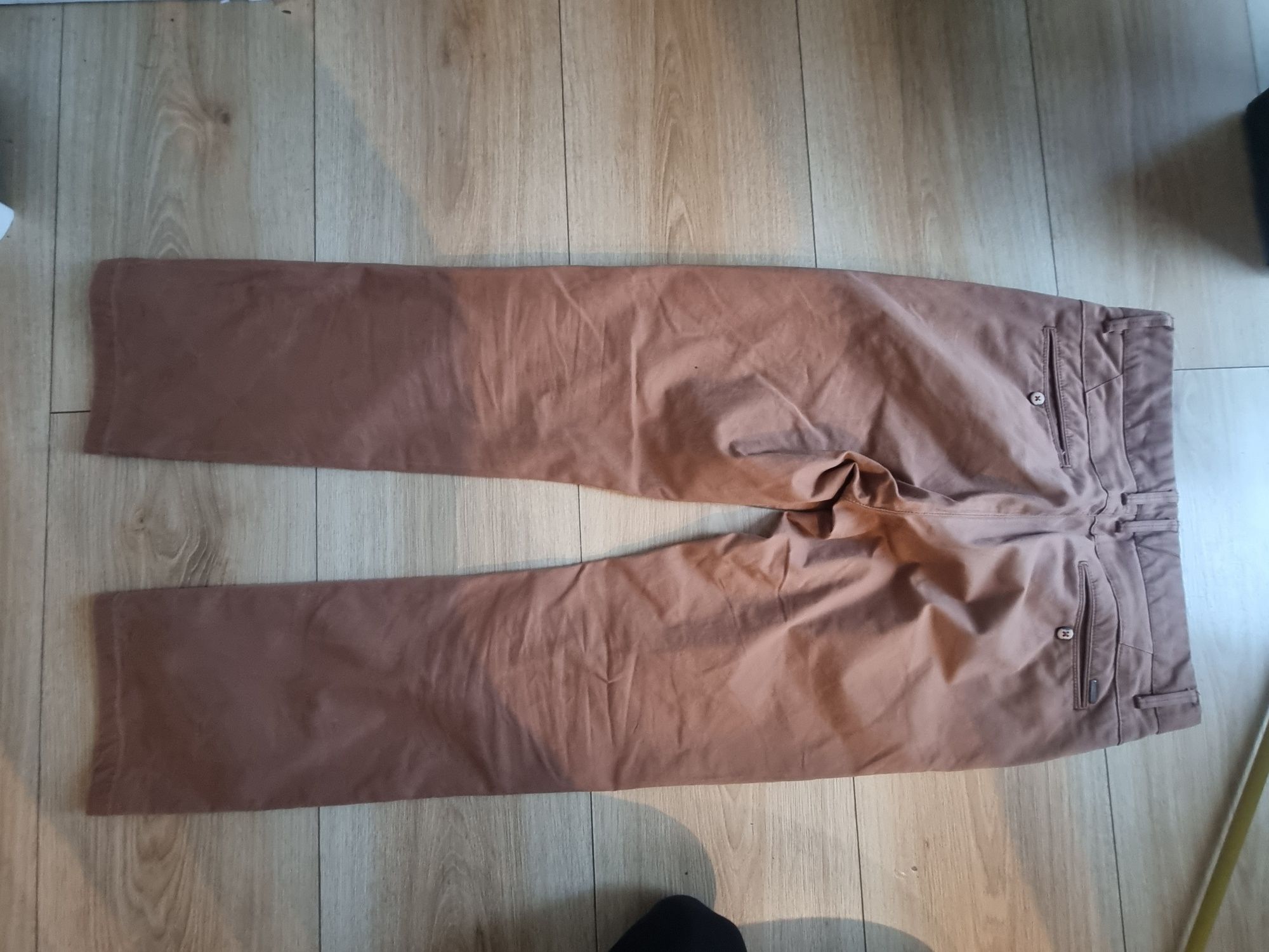 Eleganckie spodnie męskie Discrete denim coulture  M w33 l34