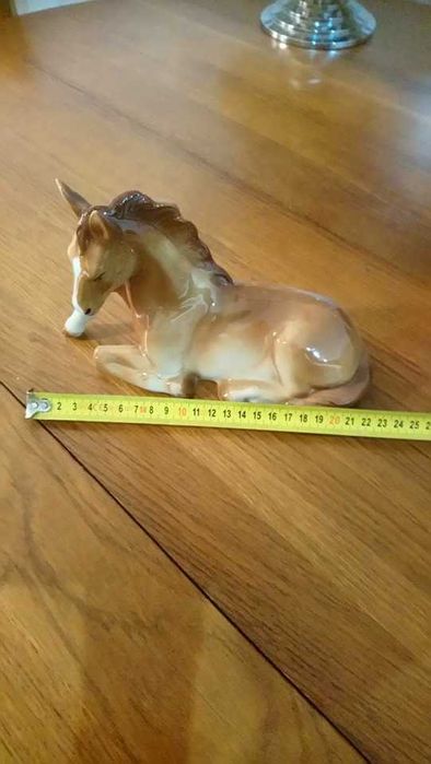 Figura koń- sygnowana, stan idealny,  szybka wysyłka