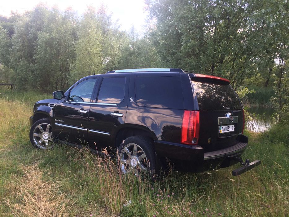 Cadillac Escalade2007 V8 6.2л,410лсГаз-Бензин куплен новым в Киеве2008