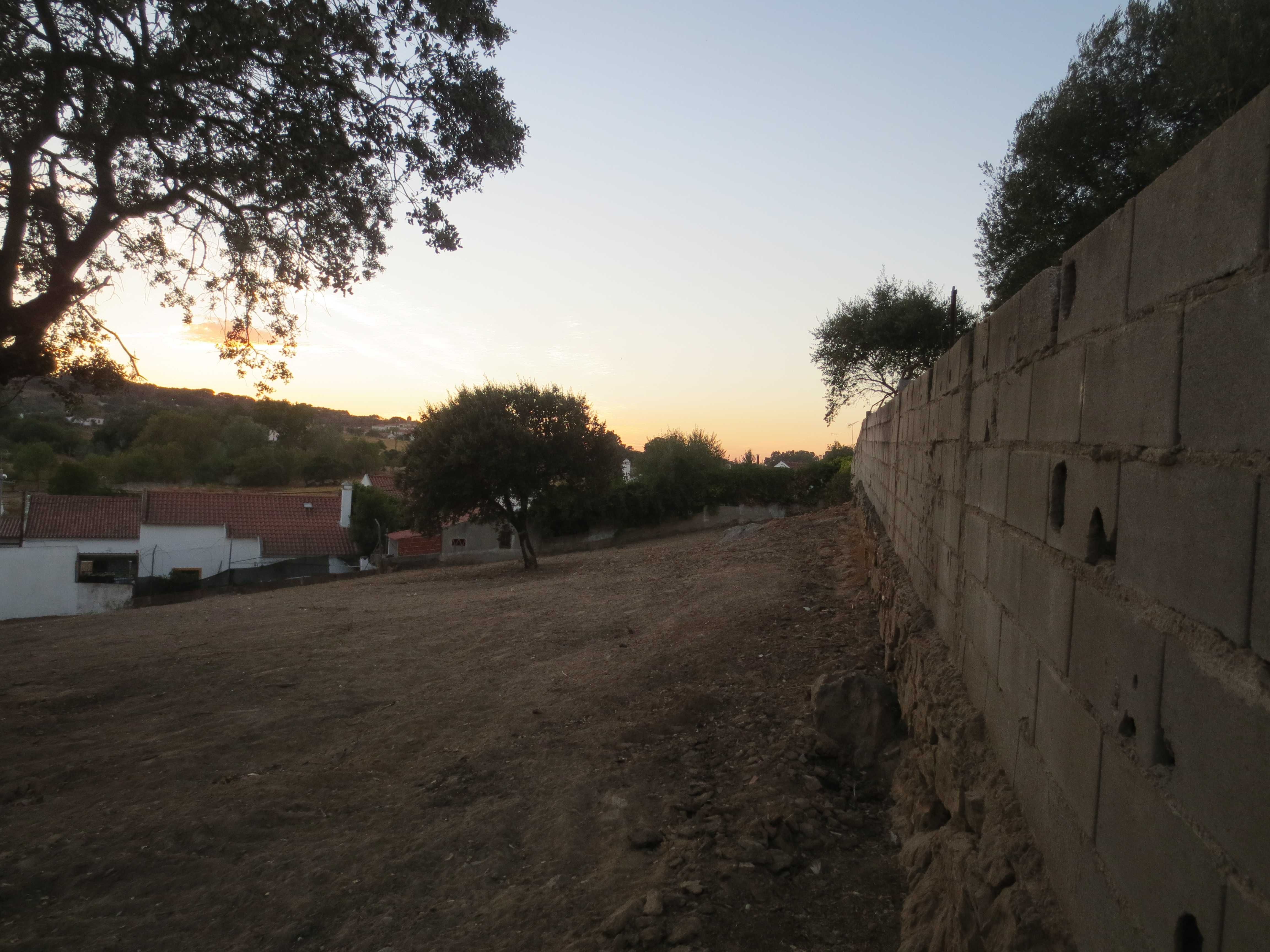 LOTE DE TERRENO URBANO para CONSTRUÇÃO em Évora (Torralva / Cartuxa)