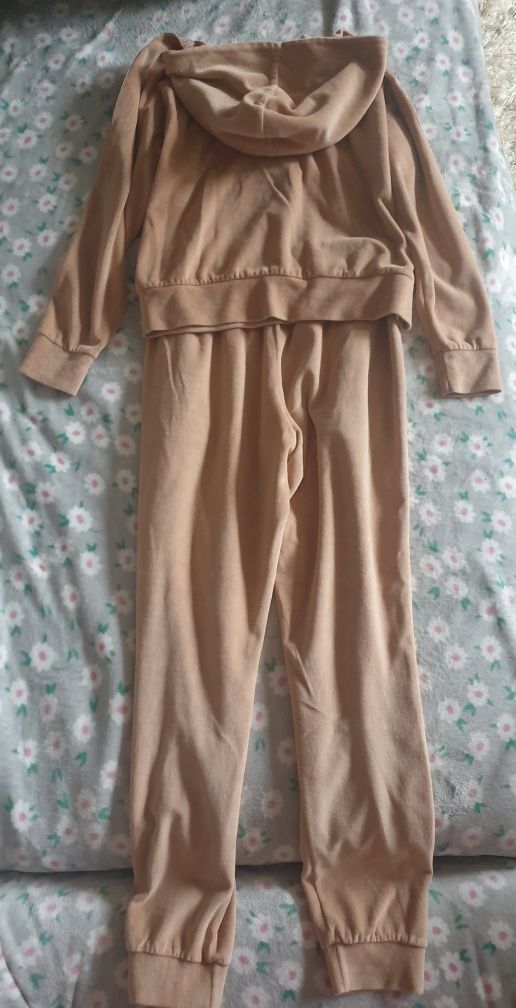 Dres welurowy MTS S,XS.