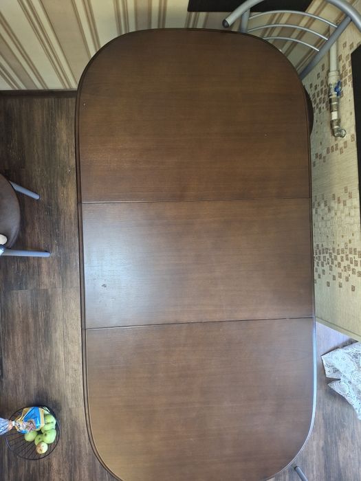 Продам кухонний стіл овальный