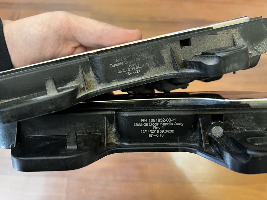 Tesla model 3 Зовнішня ручка дверей