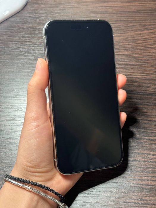 Айфон 15 про с гарантией