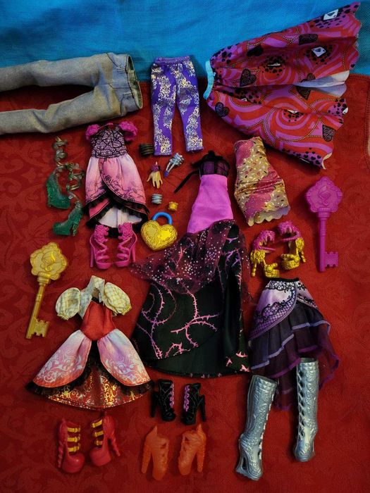 Аксесуари одяг взуття Монстер хай барбі вінкс братц Mattel оригінал