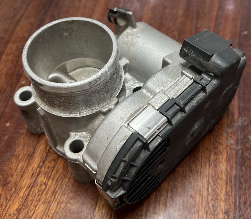 Приводний елемент, дросельна заслінка BOSCH