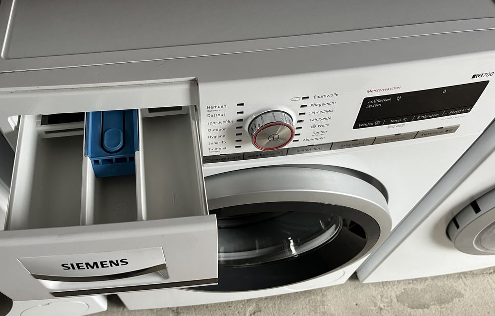 Пральна машина Siemens IQ 700