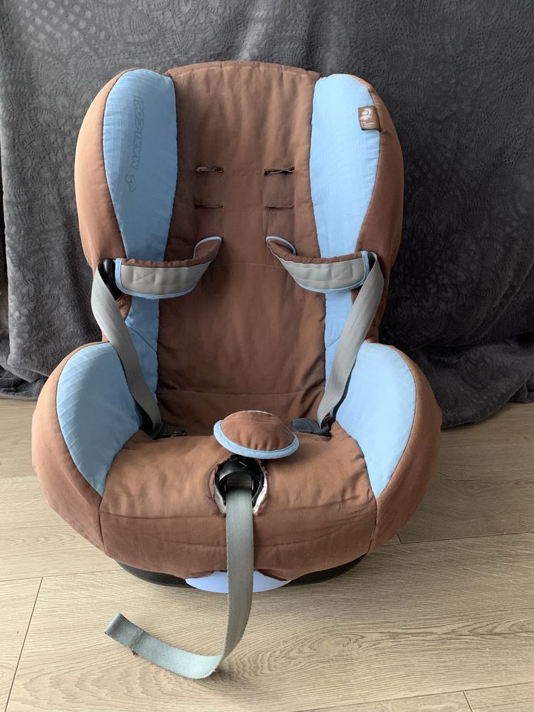 Sprzedam fotelik samochodowy Maxi Cosi