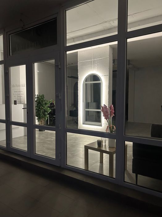 Оренда робочого місця перукаря