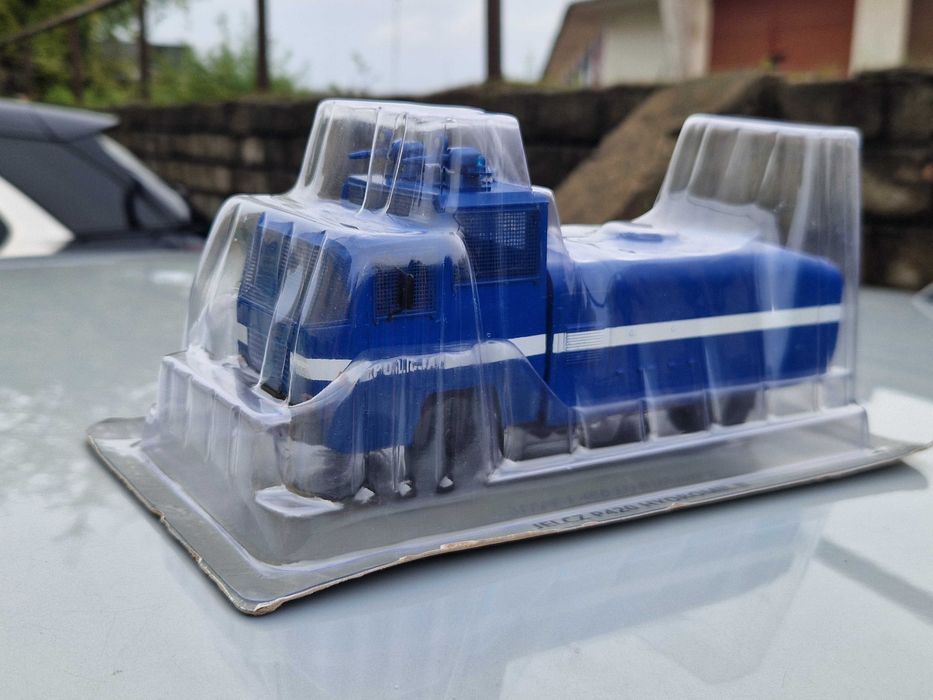 Jelcz P642 Hydromil II 1:43 Policja