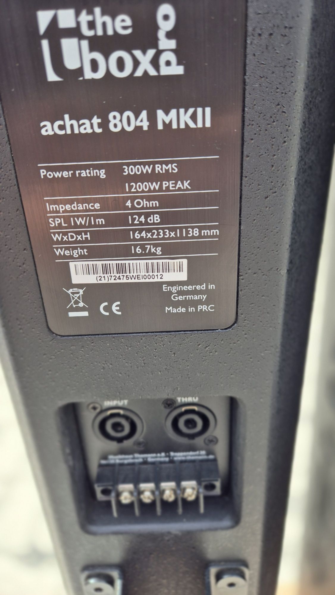 Kolumny głośnikowe vertical array. Achat 804 MKII.