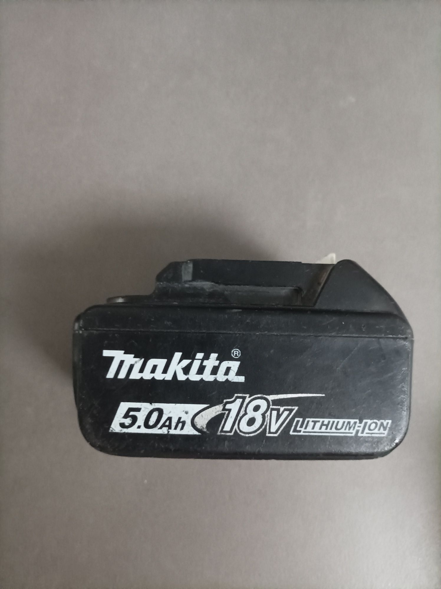 Bateria Makita  5.0 Ah. 18V