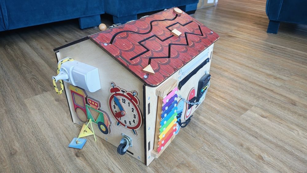 Mój domek tablica manipulacyjna