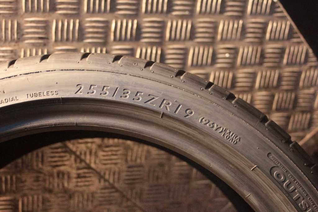 255/35/19 Dunlop Sport Maxx RT 255/35 R19