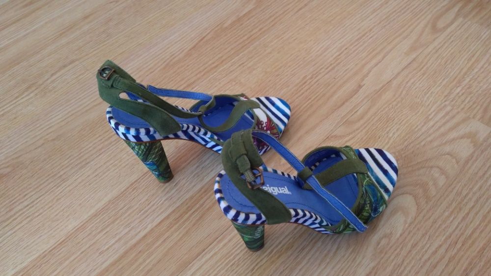 Vendo sapatos Desigual