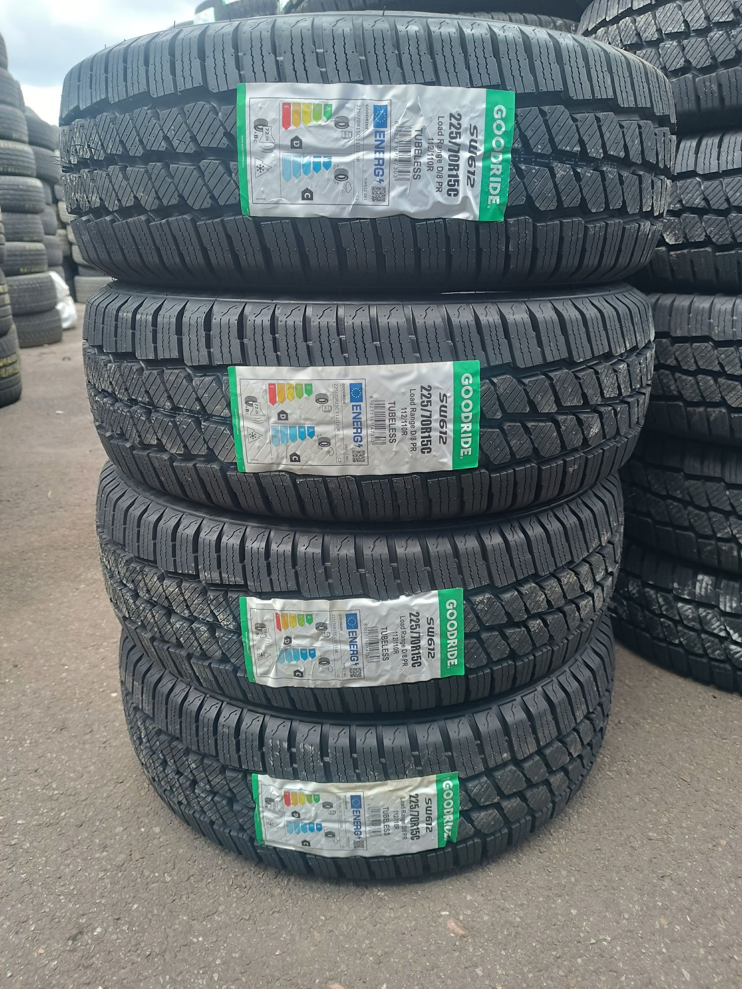 225/70 R15C [112/110] R SW612