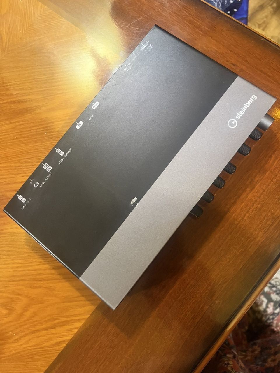Аудиоинтерфейс Steinberg UR44C

Аудиоинтерфейс с поддержкой 32-bit / 1