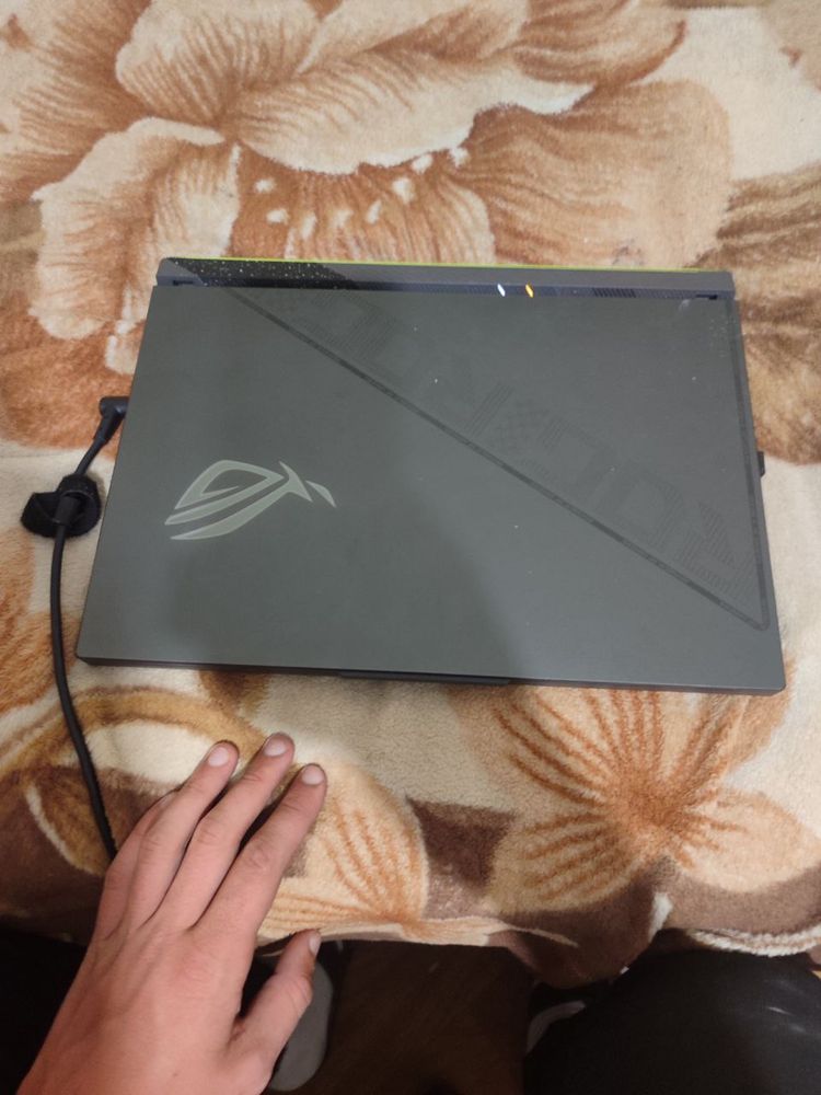 Ноутбук , тягне все . Asus rog strix 4050