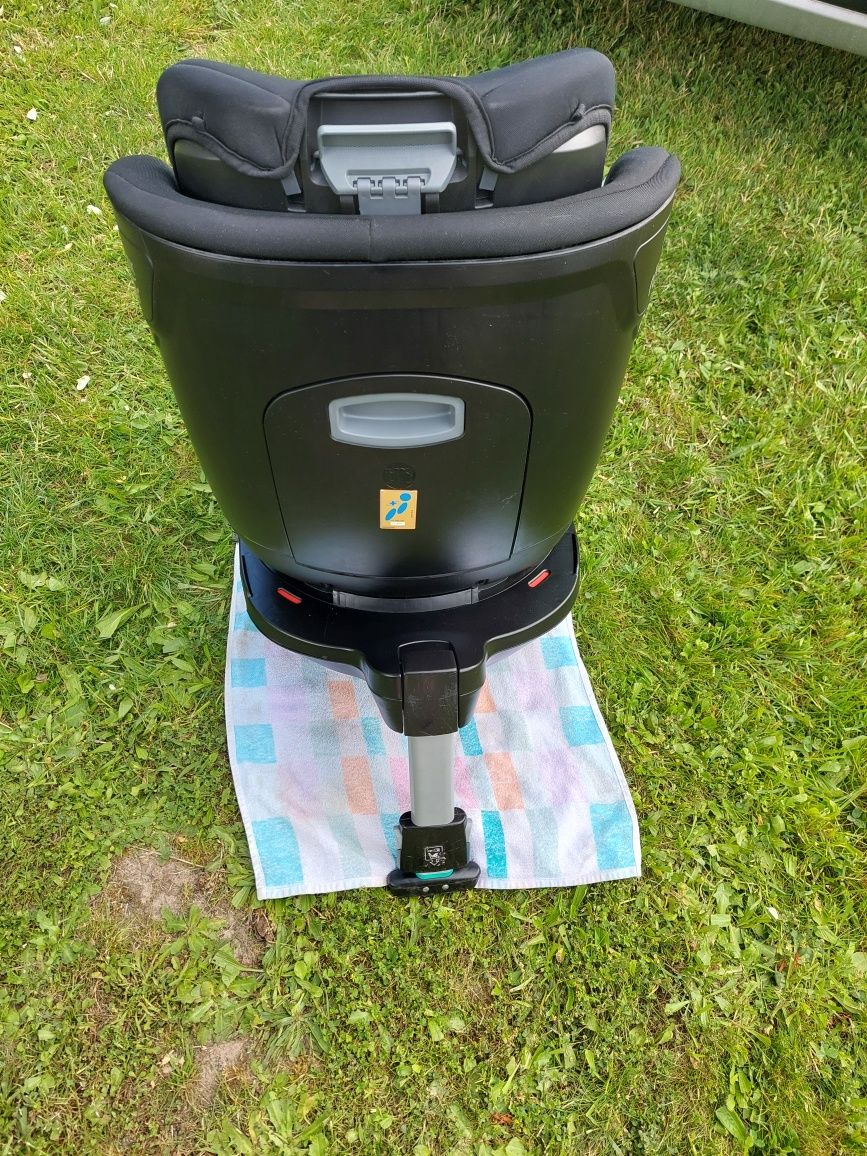 Fotelik samochodowy Britax romer swingfix m i-size czarny